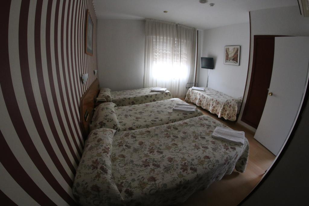 萨拉戈萨 加泰罗尼亚旅馆酒店 外观 照片